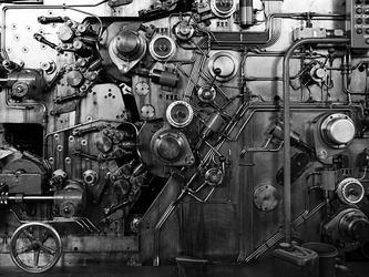 Old machine_crop